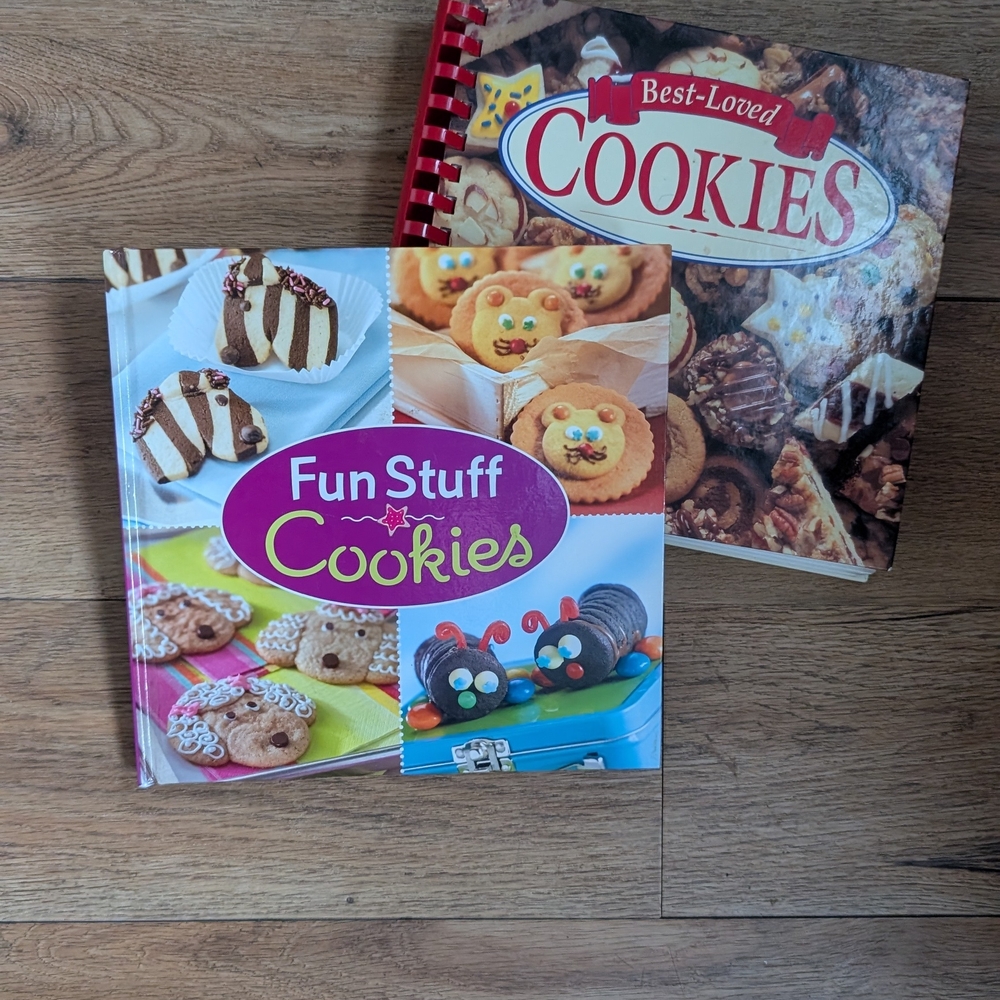 Bundle Of 2 Cookie Recipe Books
